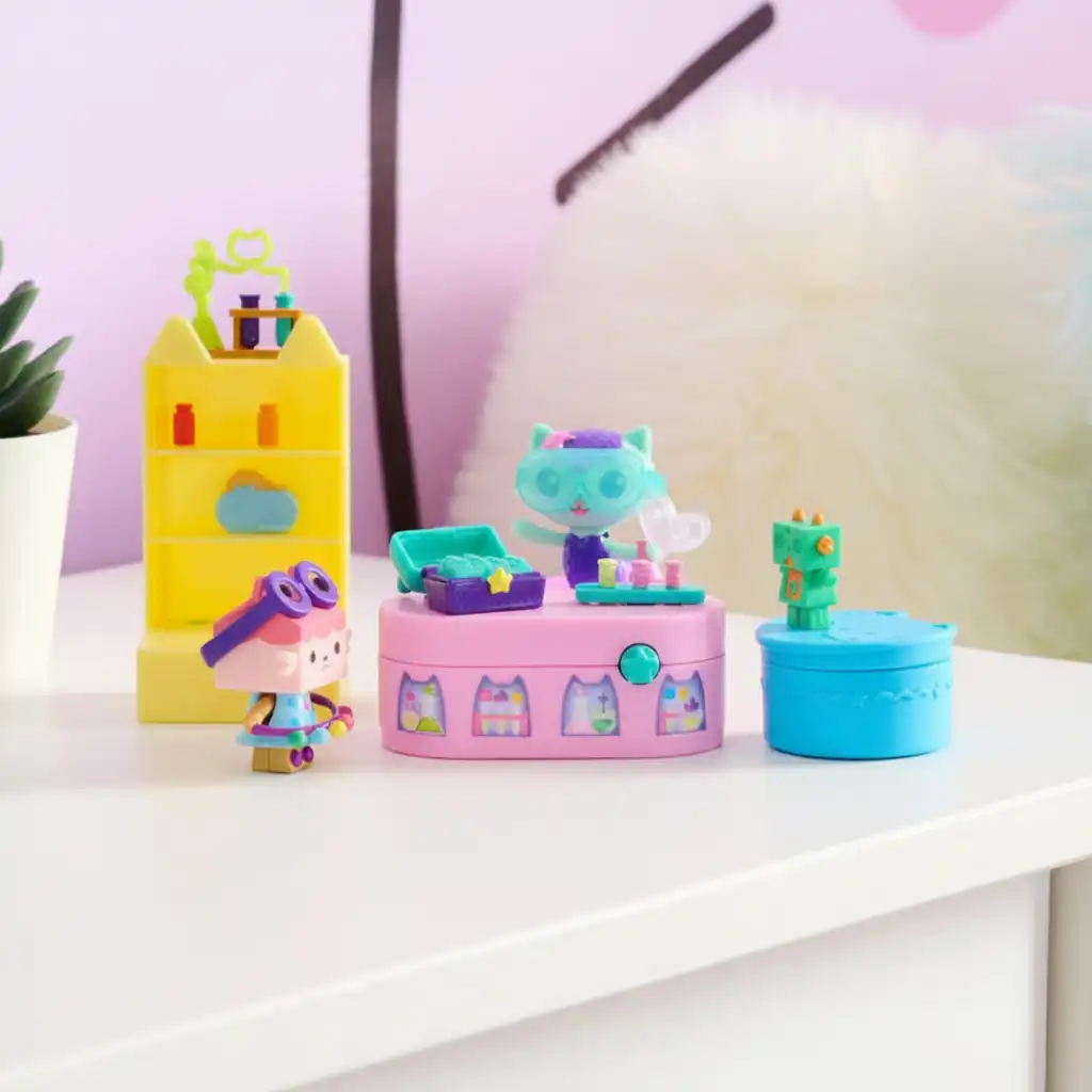 Support children's imagination with Gábinka's interactive toys.