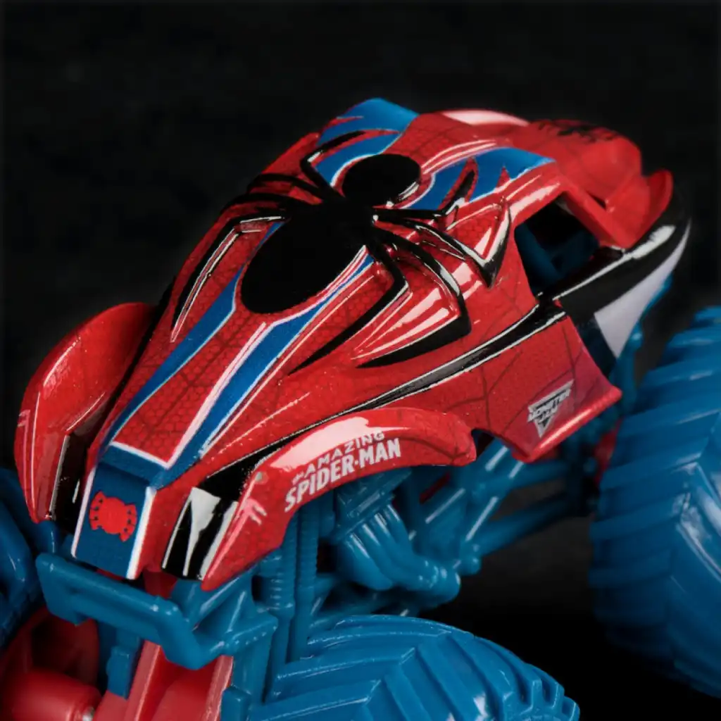 Create your own epic races with Marvel Universe heroes.