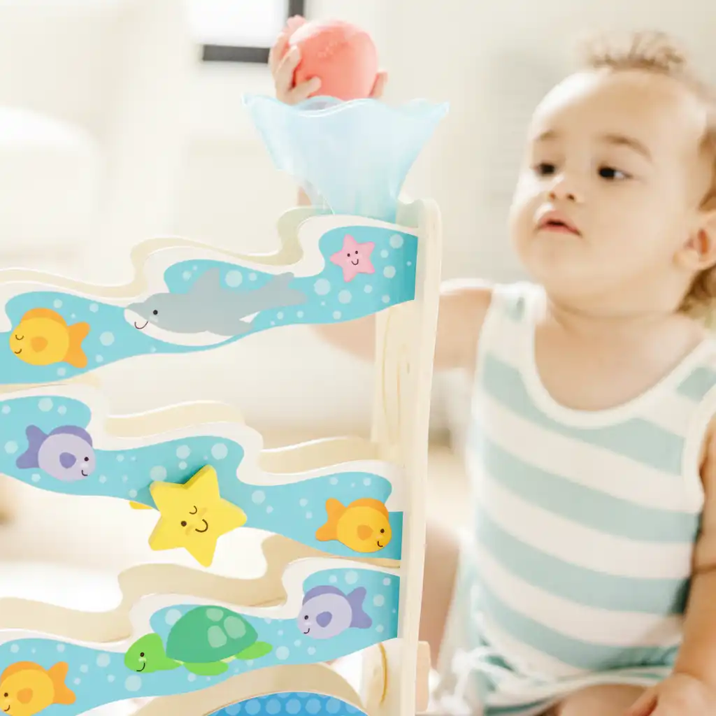 Discover new ways to play with Interactive elements of the Wooden tower.