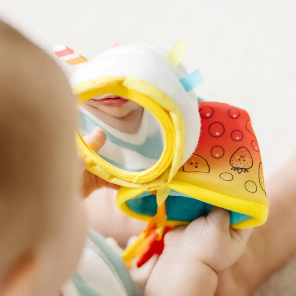 Develop fine motor skills in a playful and safe way.