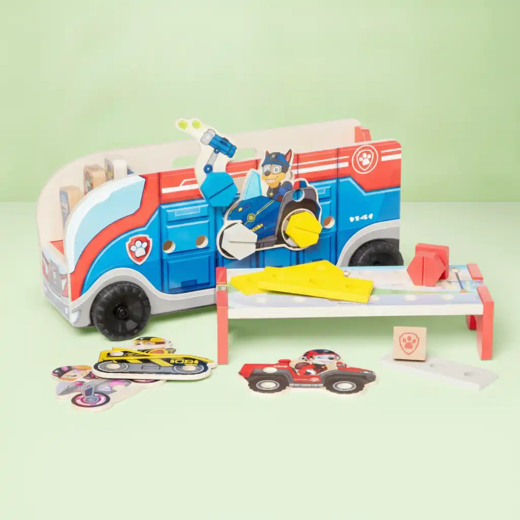 Discover new ways of assembling and playing with tools.