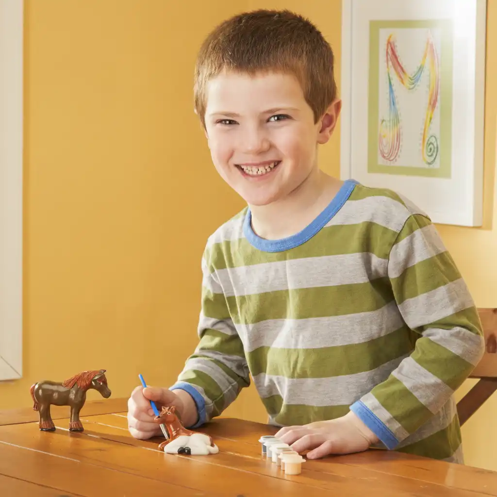 Precise craftsmanship and quality paints for a perfect artistic result.