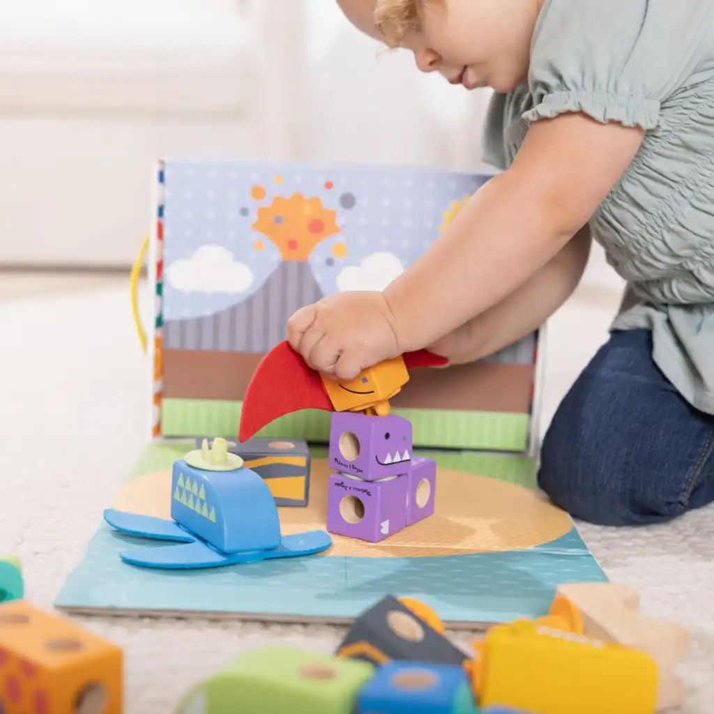 Support Children's creativity by building fantastic creatures.
