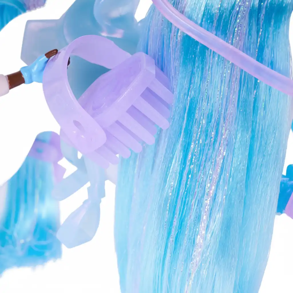 Quality figures with movable parts and sparkles.