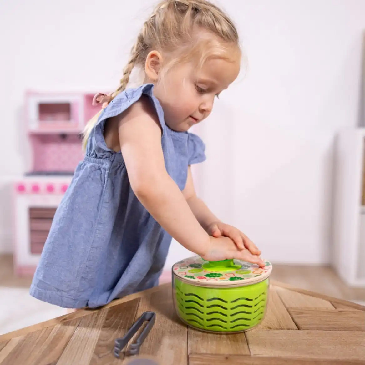 Quality and safe materials for long-lasting children's joy.