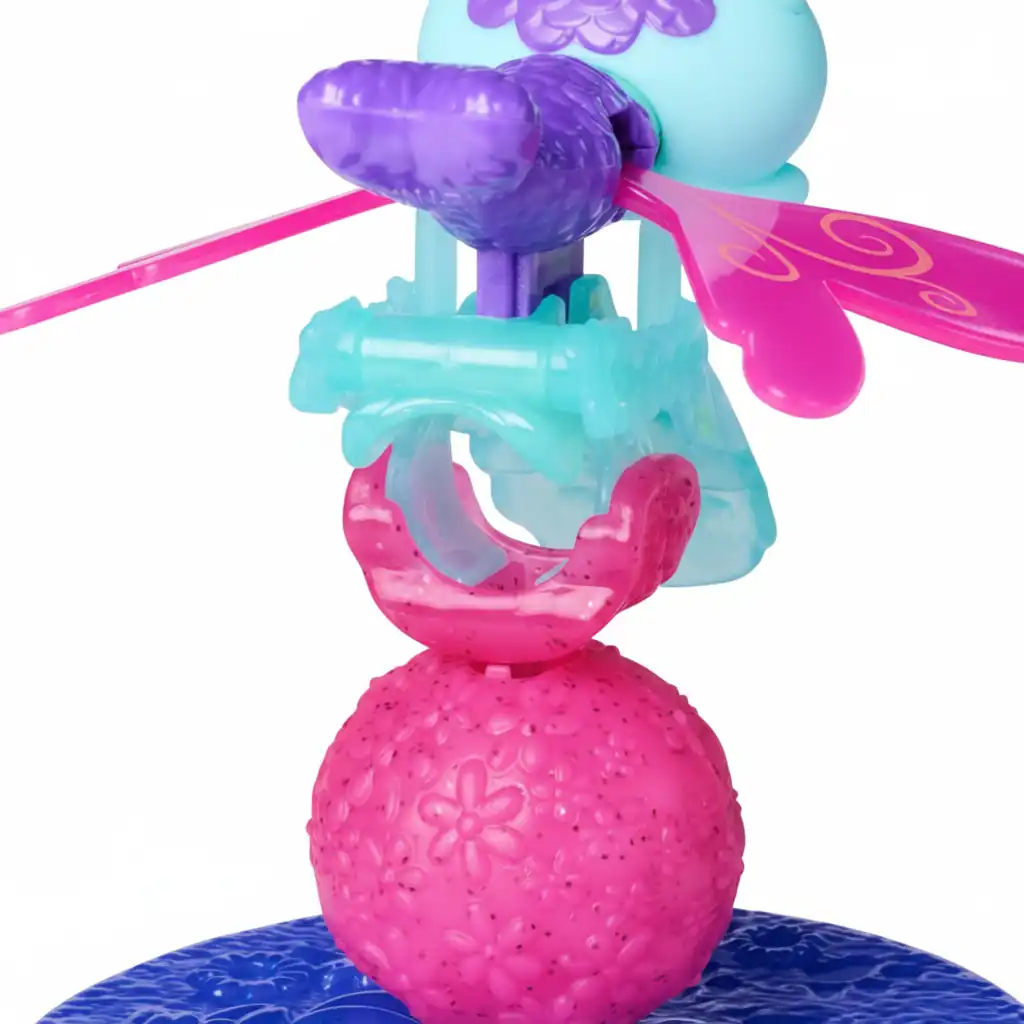Develop children's imagination with the interactive elements of the ring.