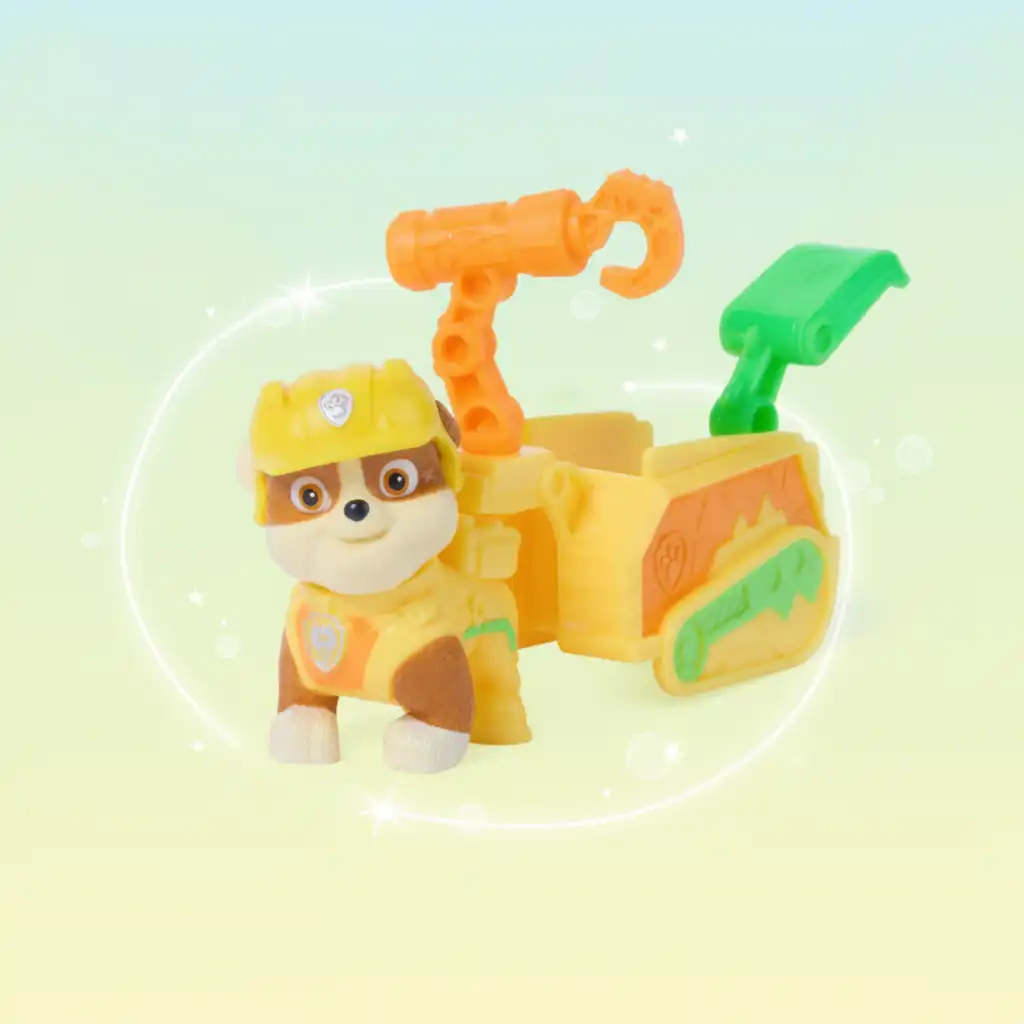 Discover new ways to play with interchangeable equipment.