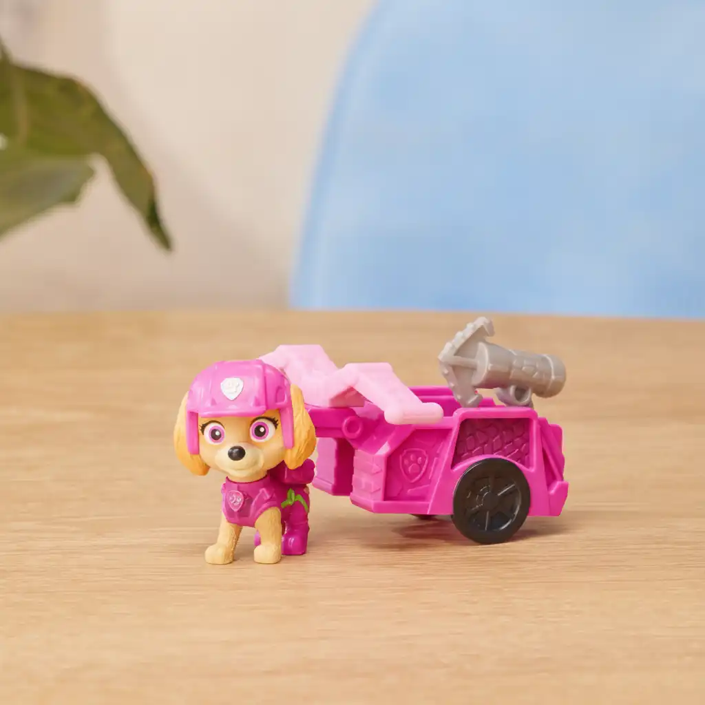 Easy attachment of tools for developing fine Motor.