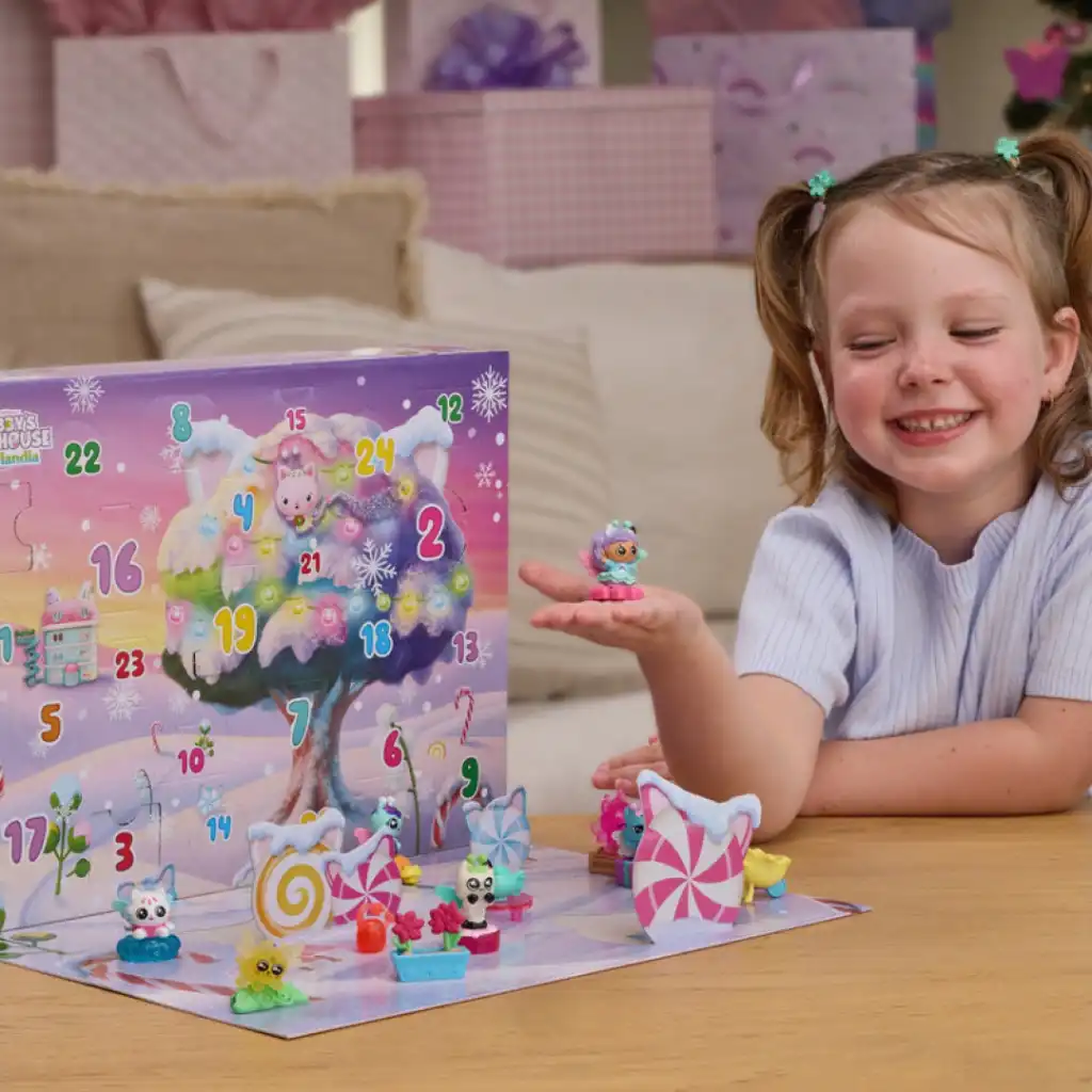Develop Children's imagination with every new gift from the calendar.